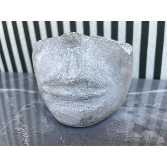 Cement Face Planter - Picture 2 of 8
